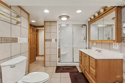 5261 Mulford Street, Skokie, IL 60077 - Photo 18