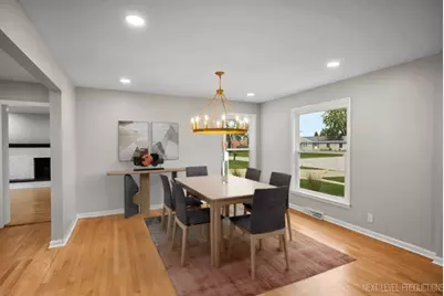 27 S Canterbury Road, Aurora, IL 60506 - Photo 8