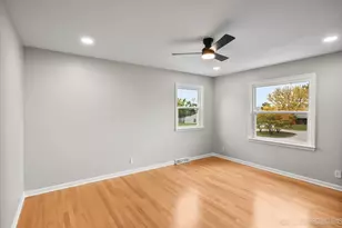 27 S Canterbury Rd, Aurora, IL 60506 - Photo 16