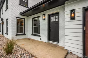 27 S Canterbury Rd, Aurora, IL 60506 - Photo 2