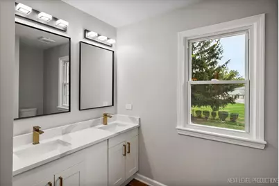 27 S Canterbury Road, Aurora, IL 60506 - Photo 6