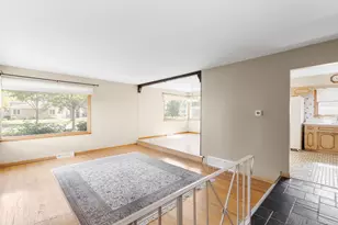 8556 N Oriole Ave, Niles, IL 60714 - Photo 2