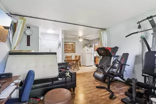 600 Mesa Dr, Hoffman Estates, IL 60169 - Photo 6