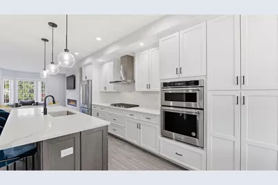 416 N Cass Avenue #6, Westmont, IL 60559 - Photo 4