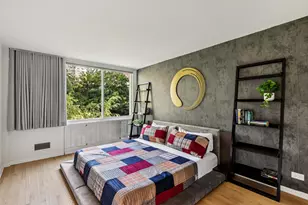 1319 N Sandburg Terrace, Chicago, IL 60610 - Photo 14