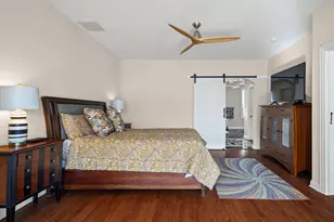 2005 Valor Ct, Glenview, IL 60026 - Photo 8