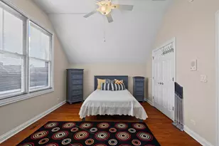 2005 Valor Ct, Glenview, IL 60026 - Photo 12