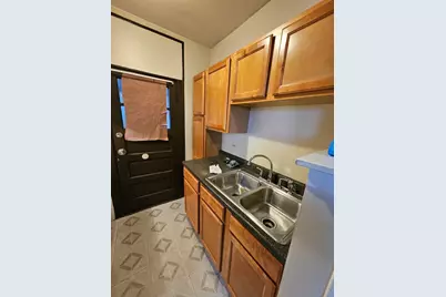 121 W 80th Street #2E, Chicago, IL 60620 - Photo 4