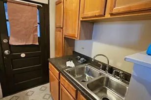 121 W 80th St, Chicago, IL 60620 - Photo 4