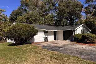 124 W Briarcliff Rd, Bolingbrook, IL 60440 - Photo 2