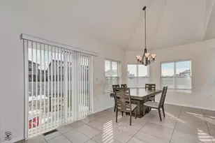 19811 Margaret Ct, Lynwood, IL 60411 - Photo 8