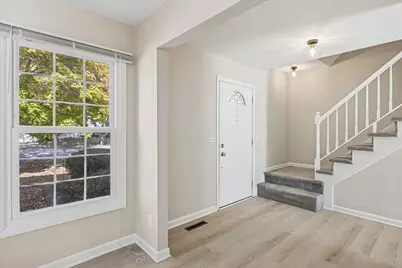 1041 Barlina Road, Crystal Lake, IL 60014 - Photo 4