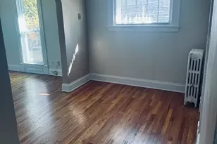 330 W Sycamore Street W, Sycamore, IL 60178 - Photo 4