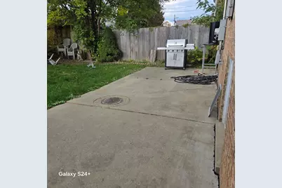 5600 N Mango Avenue, Chicago, IL 60646 - Photo 4