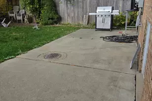 5600 N Mango Ave, Chicago, IL 60646 - Photo 4