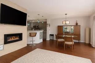 1549 Brompton Ln, Crystal Lake, IL 60014 - Photo 4