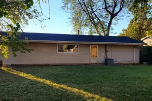 1504 N Mattis Ave, Champaign, IL 61821 - Photo 4