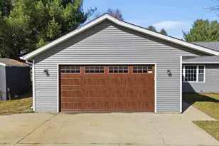 844 Hann Ave, Dixon, IL 61021 - Photo 6