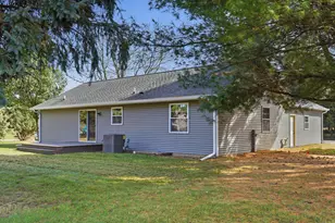 844 Hann Ave, Dixon, IL 61021 - Photo 14