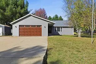 844 Hann Ave, Dixon, IL 61021 - Photo 2