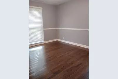 371 S Edison Avenue, Elgin, IL 60123 - Photo 16