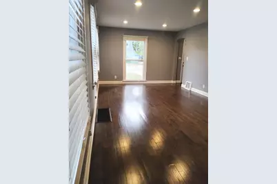 371 S Edison Avenue, Elgin, IL 60123 - Photo 14