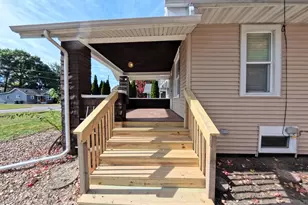 118 W 3rd St, Streator, IL 61364 - Photo 4