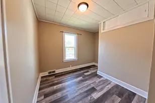 118 W 3rd St, Streator, IL 61364 - Photo 10