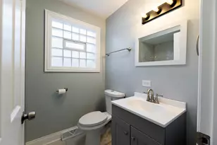 7237 S St Lawrence Ave, Chicago, IL 60619 - Photo 20