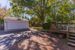 1513 E Grove St, Bloomington, IL 61701 - Photo 42