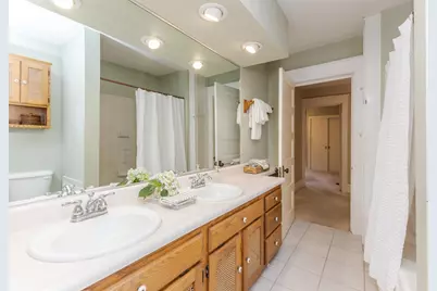 1513 E Grove Street, Bloomington, IL 61701 - Photo 26