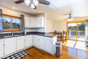 913 Amber Ln, Lake Villa, IL 60046 - Photo 6