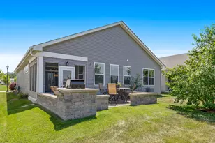 1150 Americana Ave, Pingree Grove, IL 60140 - Photo 22