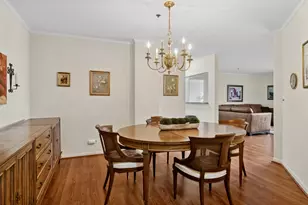 451 Town Pl Cir, Buffalo Grove, IL 60089 - Photo 8