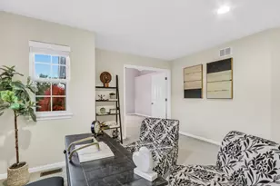 418 Bay Tree Cir, Vernon Hills, IL 60061 - Photo 24