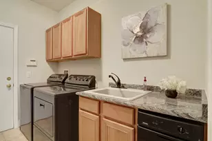 418 Bay Tree Cir, Vernon Hills, IL 60061 - Photo 22