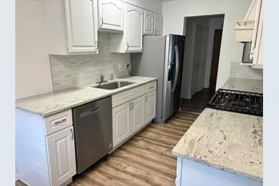 1321 S Finley Road #107, Lombard, IL 60148 - Photo 6