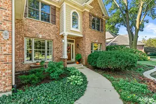 611 Pine St, Sugar Grove, IL 60554 - Photo 4