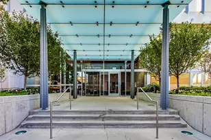 500 W Superior St, Chicago, IL 60654 - Photo 2