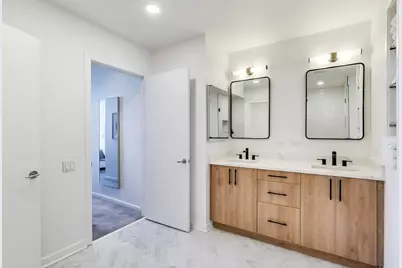 500 W Superior Street #612, Chicago, IL 60654 - Photo 22