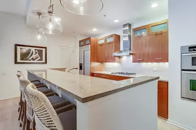 500 W Superior Street #612, Chicago, IL 60654 - Photo 10