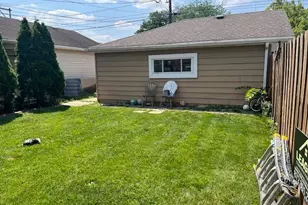 6100 S Kenneth Ave, Chicago, IL 60629 - Photo 14