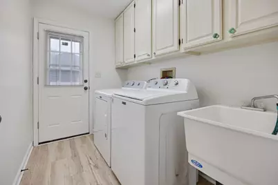 201 N Cambridge Drive, Geneva, IL 60134 - Photo 16