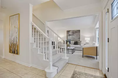 201 N Cambridge Drive, Geneva, IL 60134 - Photo 2