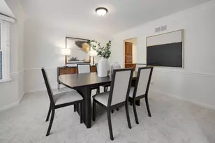 201 N Cambridge Dr, Geneva, IL 60134 - Photo 6