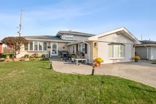 10317 Lacrosse Ave, Oak Lawn, IL 60453 - Photo 2