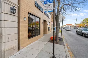 2401 W Lawrence Ave, Chicago, IL 60625 - Photo 8