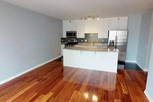 33 W Ontario St, Chicago, IL 60654 - Photo 14