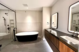 1114 W Carroll Ave, Chicago, IL 60607 - Photo 16