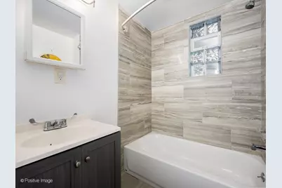 547 S Martin Luther King Jr Avenue, Waukegan, IL 60085 - Photo 12